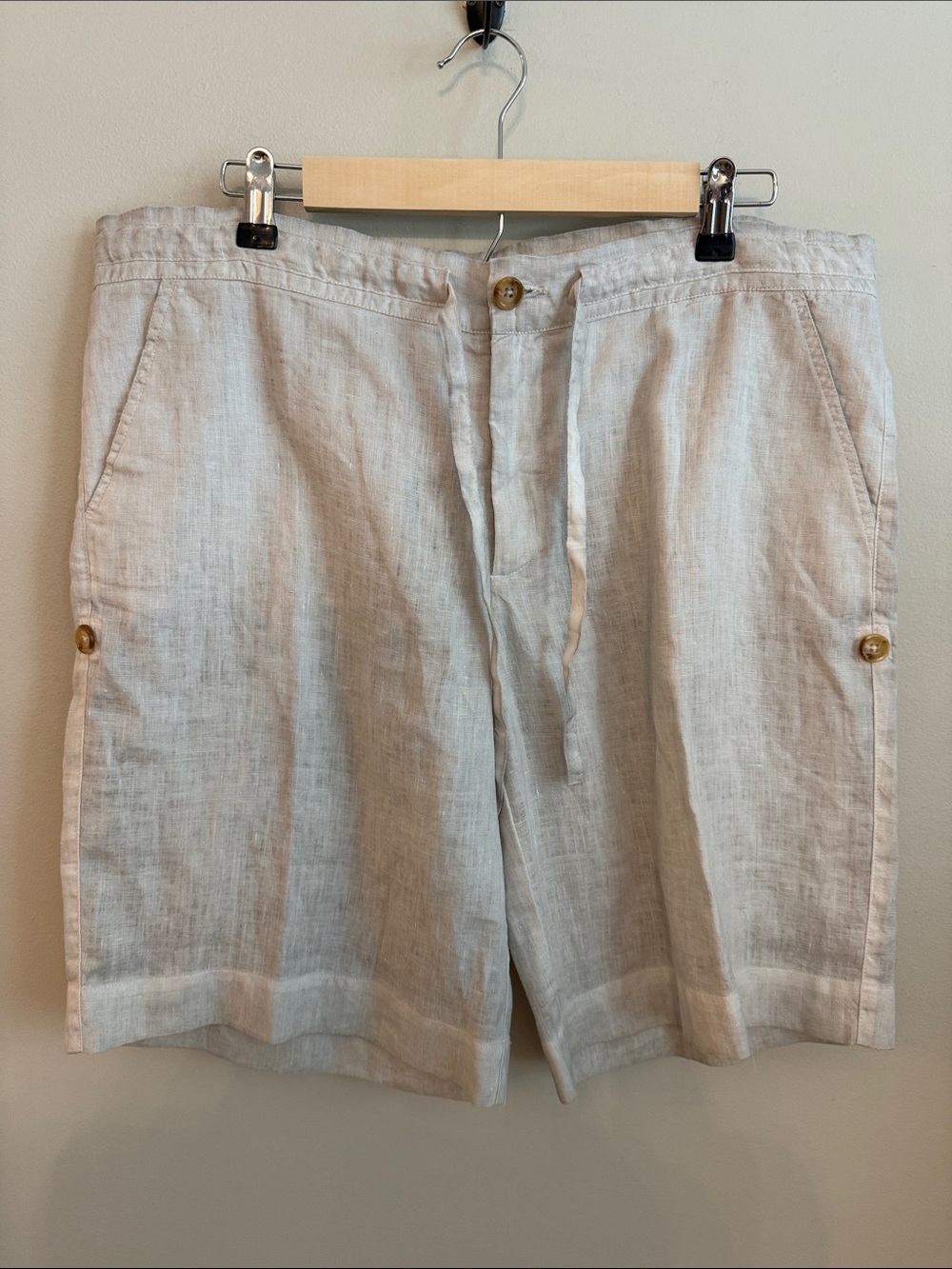 120% Lino Women’s Light Beige Linen Casual Shorts